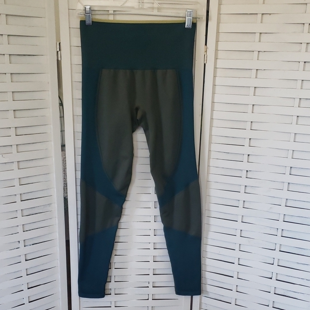 ThirdLove Teal and Geen High-Waisted Leggings Size M